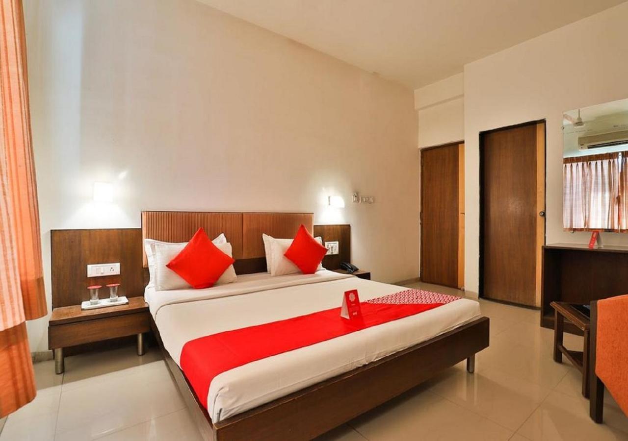 Hotel President Inn By Sky Stays Gandhinagar Luaran gambar
