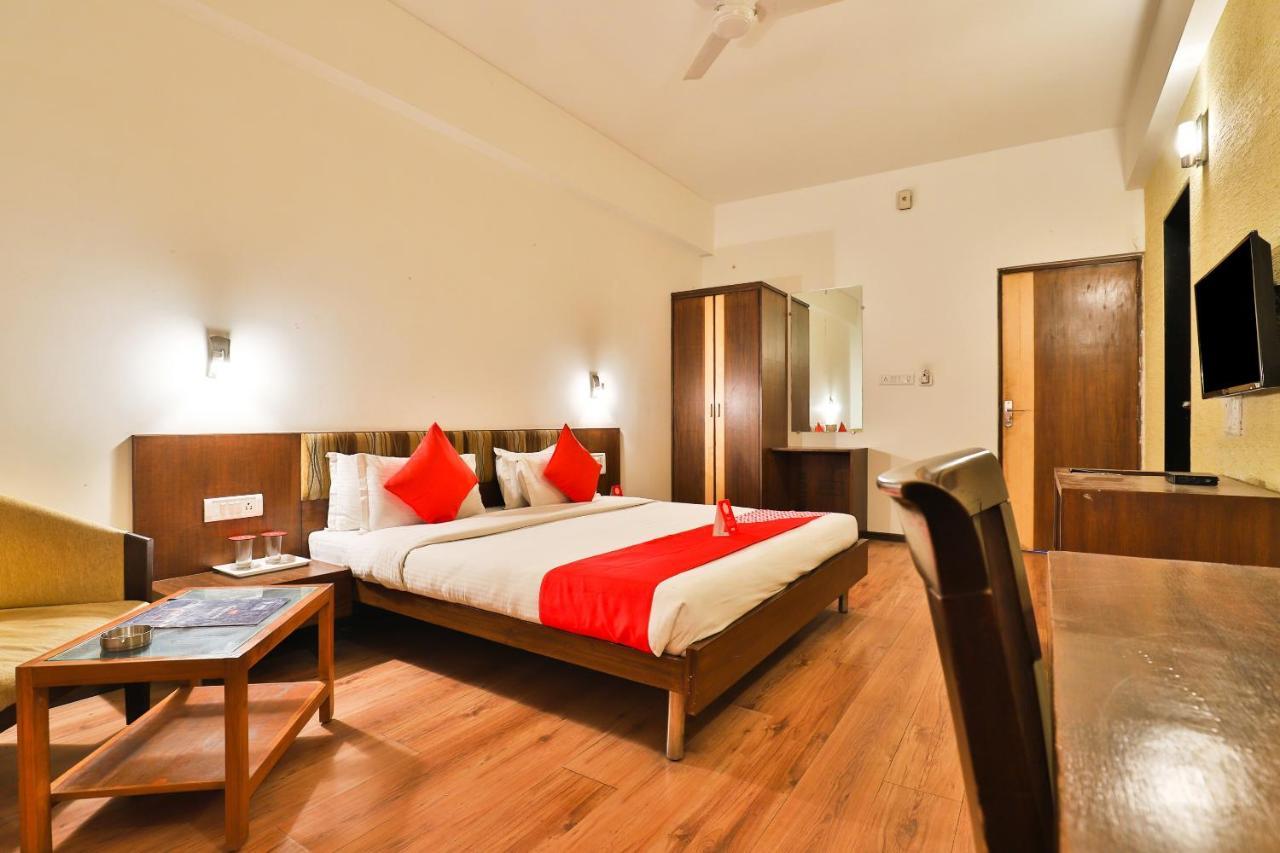 Hotel President Inn By Sky Stays Gandhinagar Luaran gambar