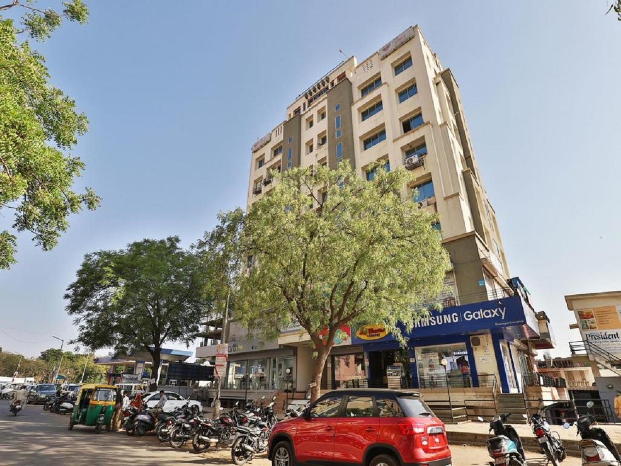 Hotel President Inn By Sky Stays Gandhinagar Luaran gambar